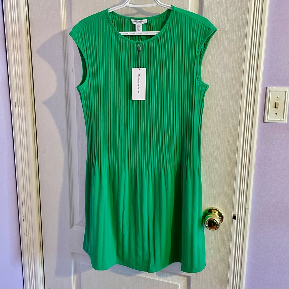 NWT Carolina Belle Vibrant Green Pleated Dress